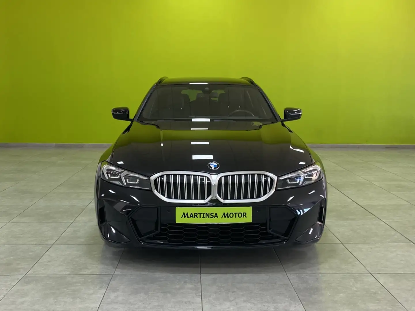 BMW 318 318dA Touring M Sport Negro - 2