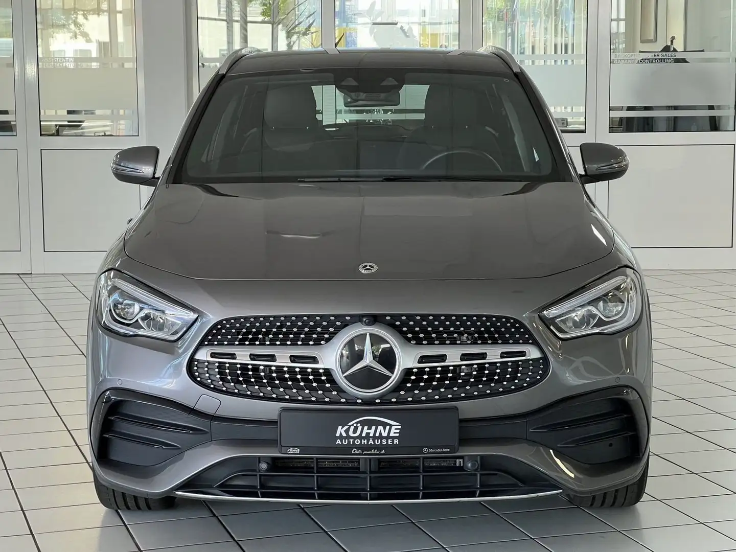 Mercedes-Benz GLA 180 Premium AMG -VARIE DISPONIBILITA' E COLORI Šedá - 2