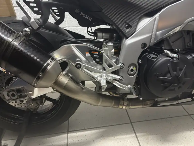 Aprilia Tuono - foto 4