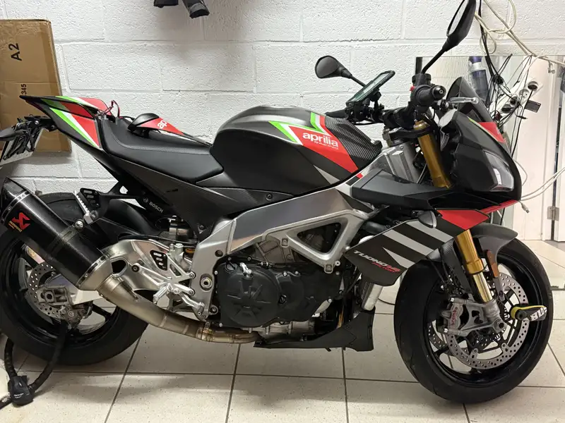Aprilia Tuono - foto 5