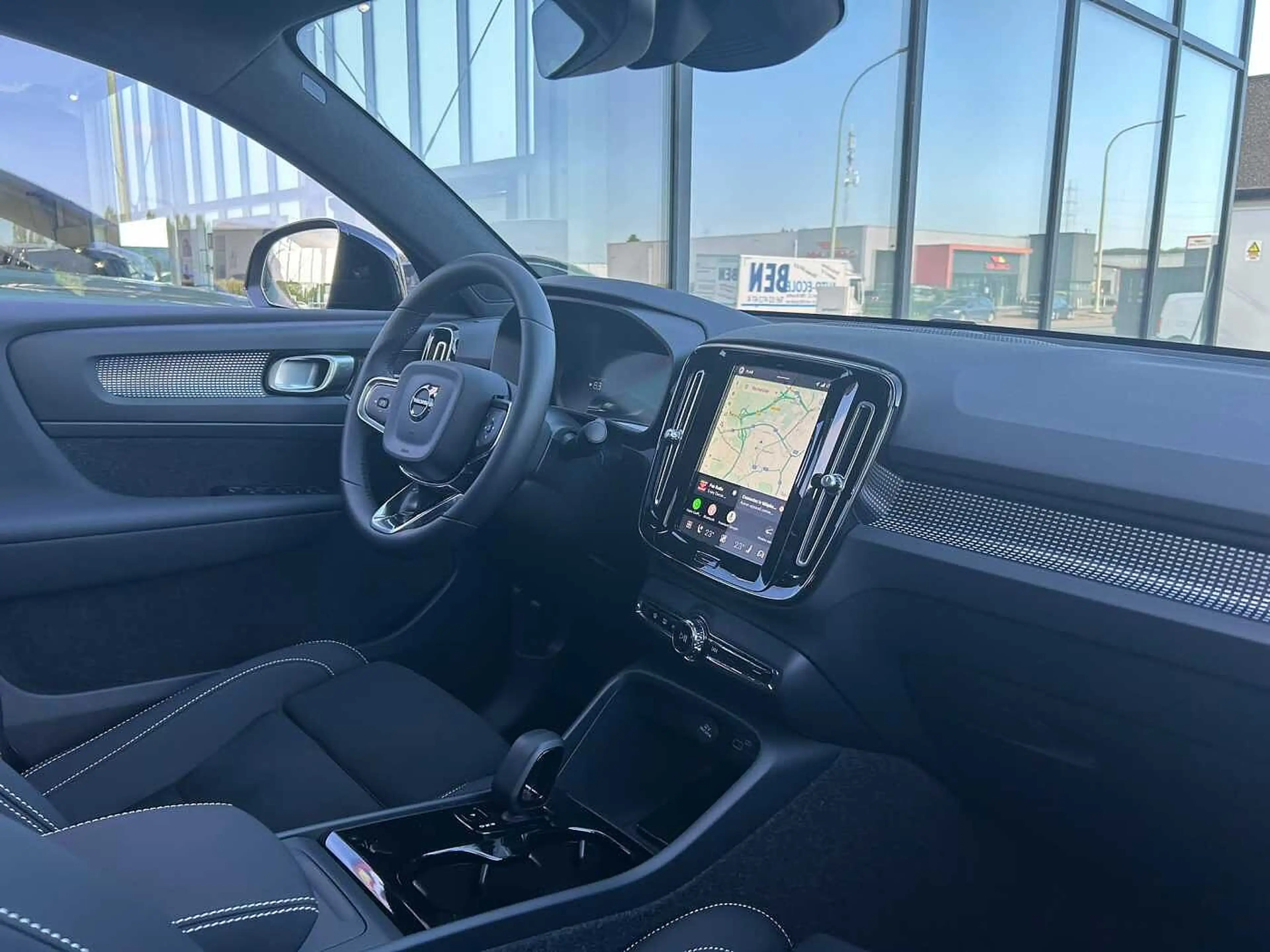 Volvo EC40 Black Edition, Grande Autonomie — photo 7