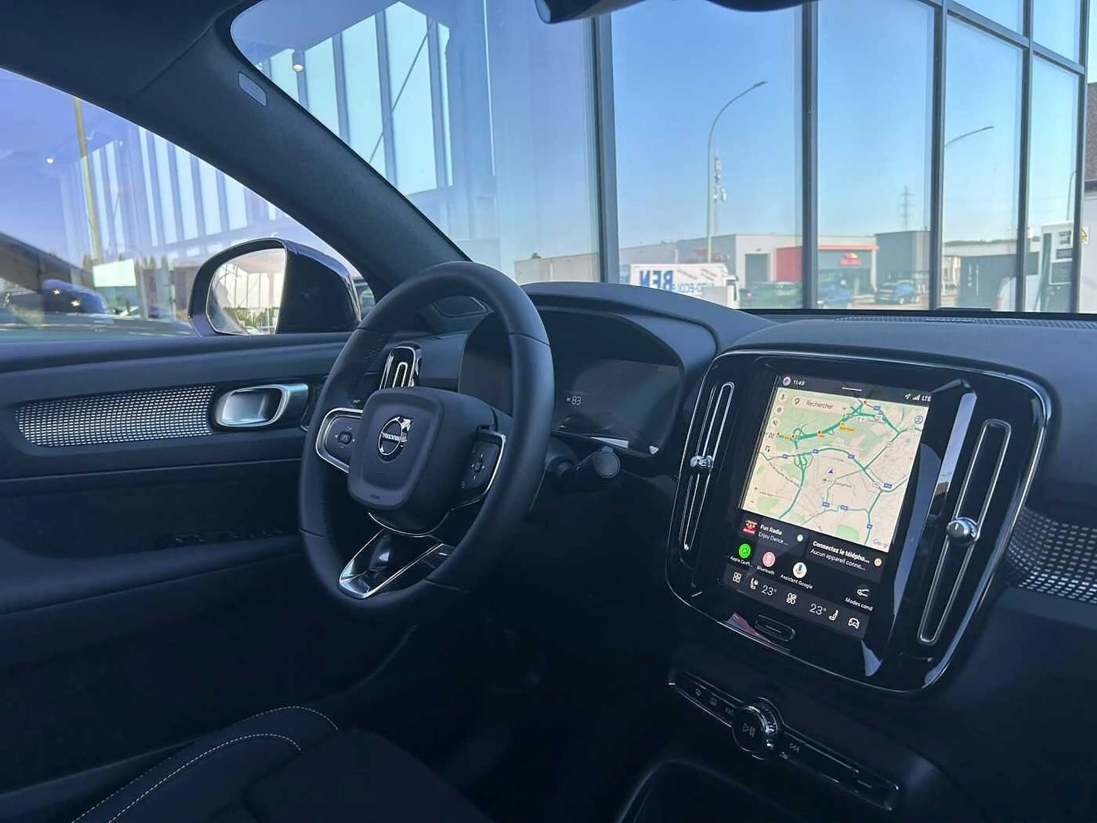 Volvo EC40 Black Edition, Grande Autonomie — photo 8