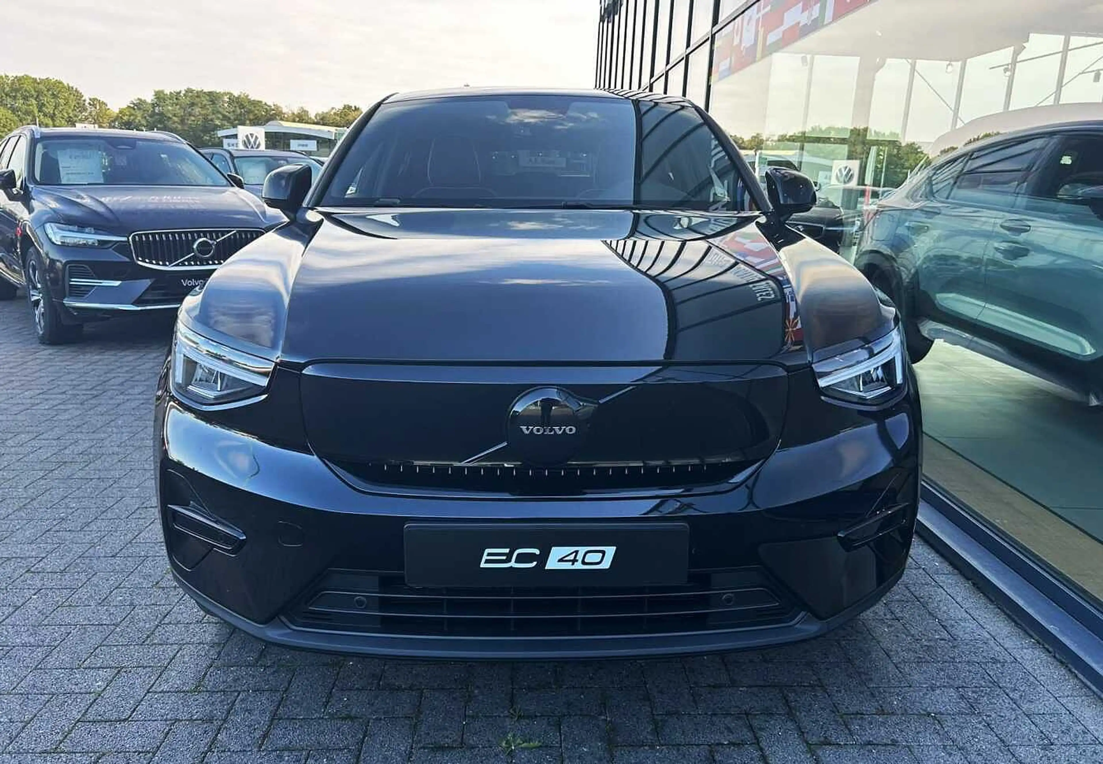 Volvo EC40 Black Edition, Grande Autonomie — photo 2