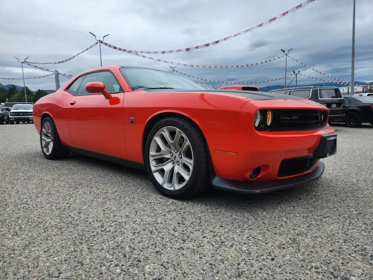 Dodge Challenger снимка Dodge Challenger