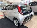 Toyota Aygo photo Gris - thumbnail 4
