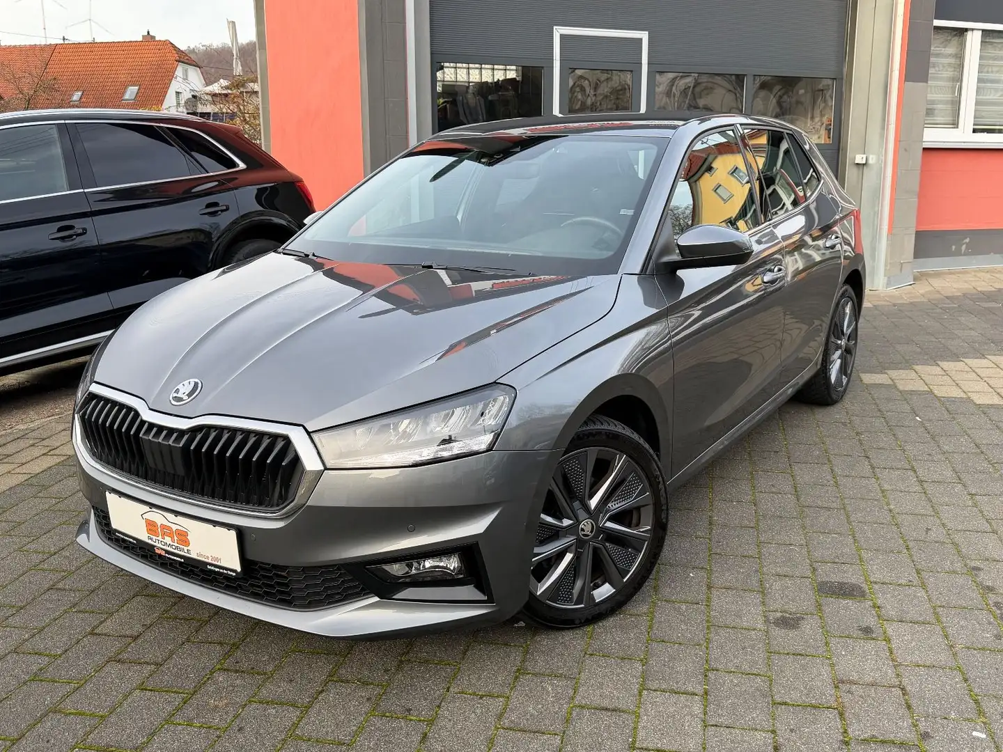 Skoda Fabia 1.5 TSI Style*DSG*LED*KAM*CARPLAY* Grau - 1