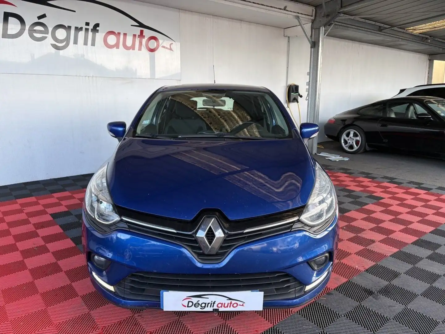 Renault Clio IV dCi 75 E6C Trend Bleu - 2