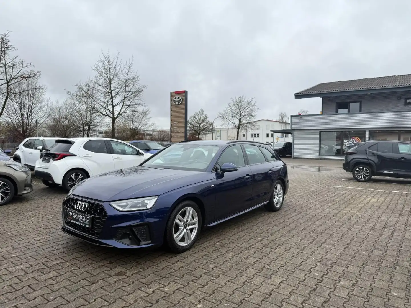 Audi A4 40 TDI quattro S line *Nichtraucherfahrzeug! Blau - 1