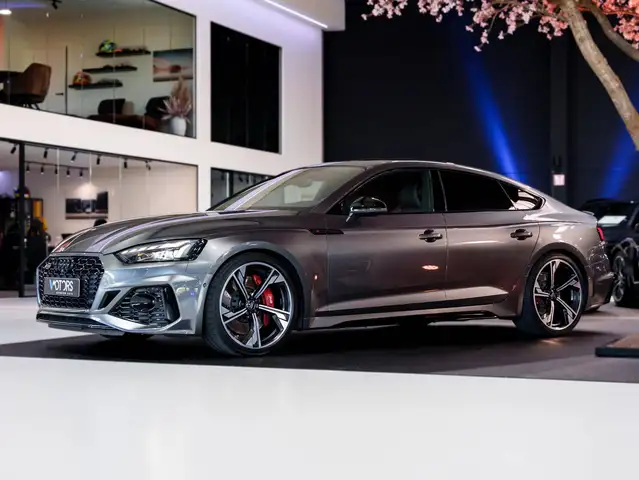 Audi RS5 view 2