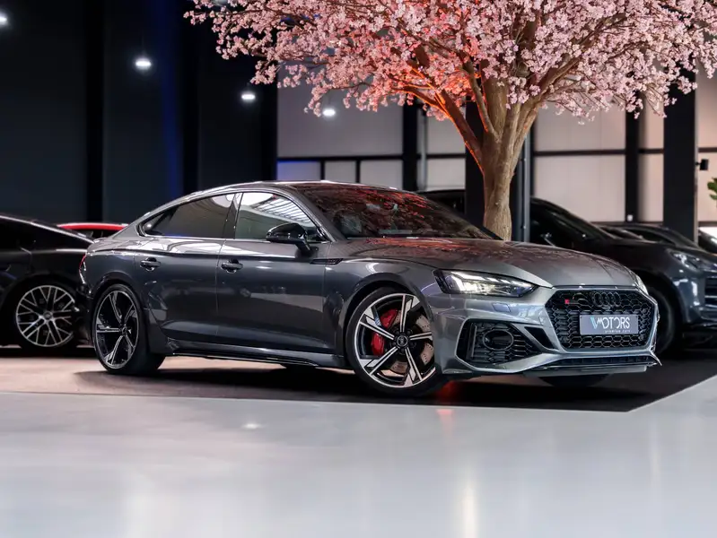 AUDI Rs5