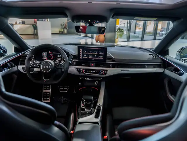 Audi RS5 view 15