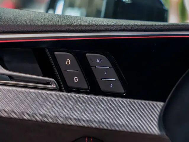 Audi RS5 view 12