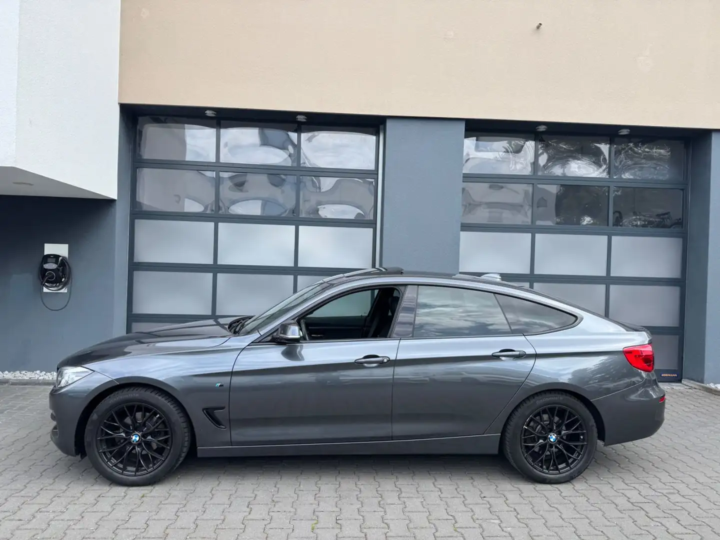 BMW 318 318 d Gran Turismo Advantage Pano/Kamera/HeadUp Grijs - 2