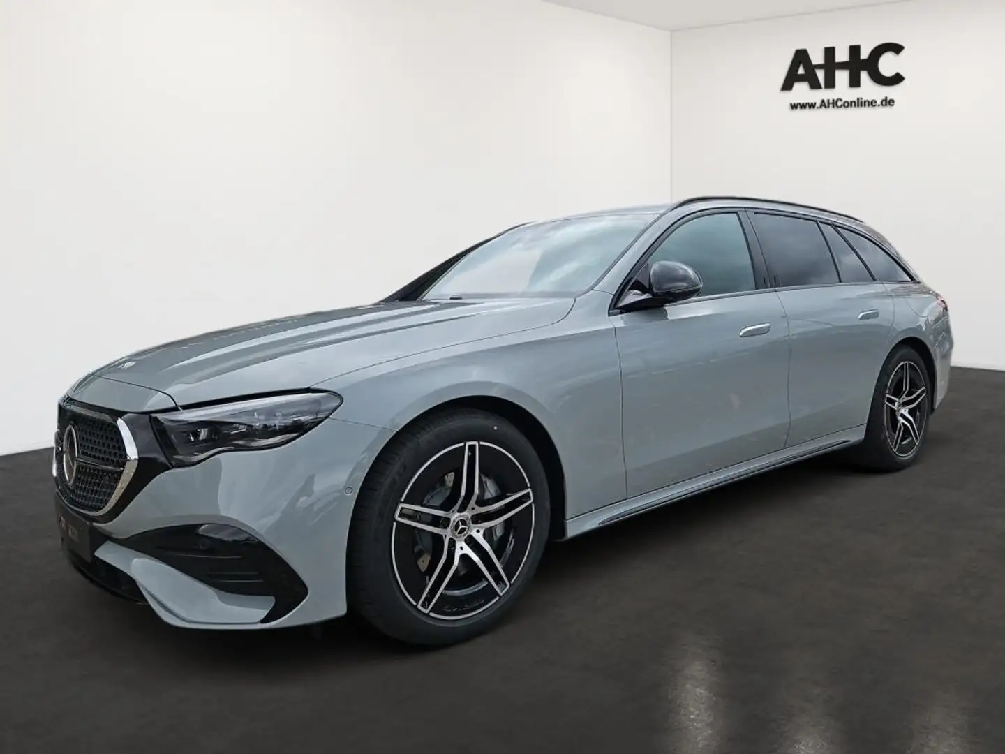 Mercedes-Benz E 300 e T ++AMG-ADVANCED+NIGHT+AHK+SUPERSCREEN++ Grau - 1
