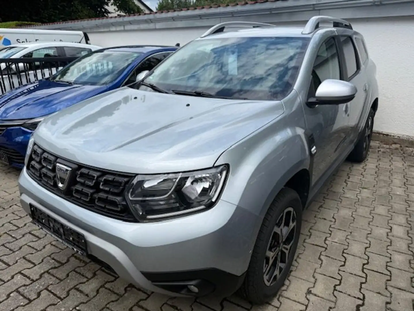 Dacia Duster Prestige 4WD 360° Zilver - 1