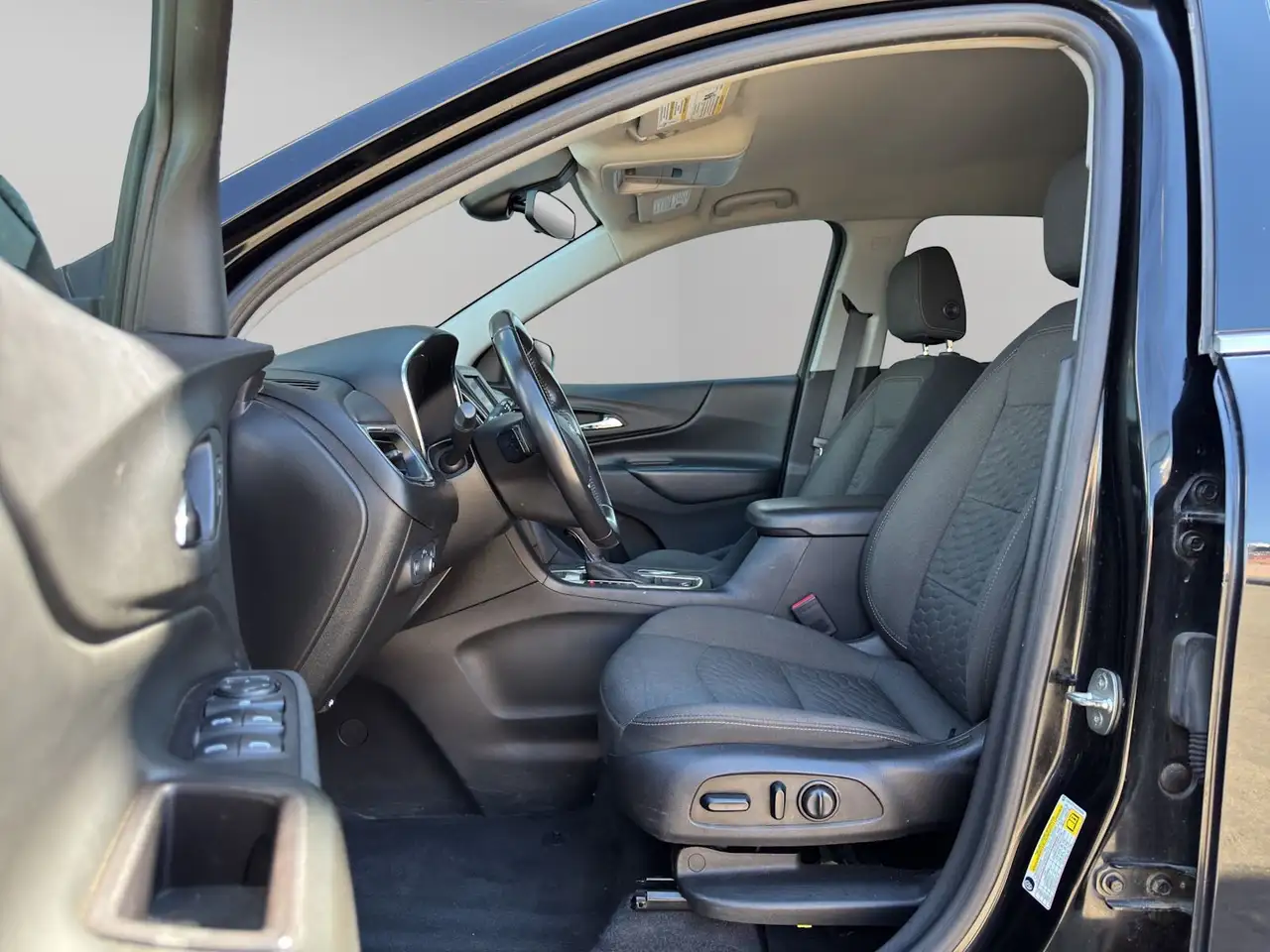 Chevrolet Equinox photo Chevrolet Equinox