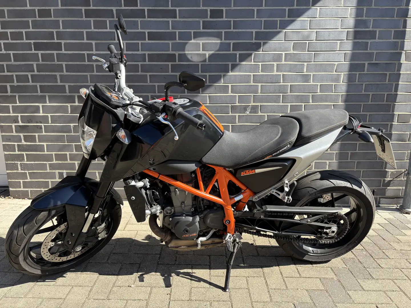KTM 690 Duke ABS - 1