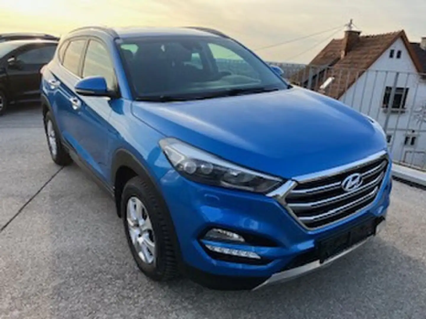 Hyundai TUCSON Style 2WD , 115Ps Diesel AHK anhembar Blauw - 2