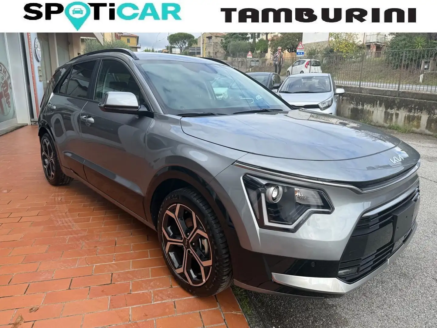 Kia Niro Niro Tri-Fuel 1.6 GDi DCT HEV GPL Style Argento - 1