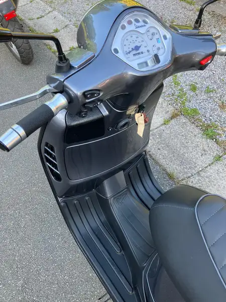Vespa GT 200 - foto 4