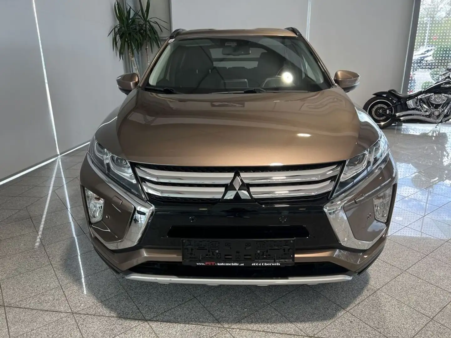 Mitsubishi Eclipse Cross Eclipse Cross Intense+ 2WD Braun - 2