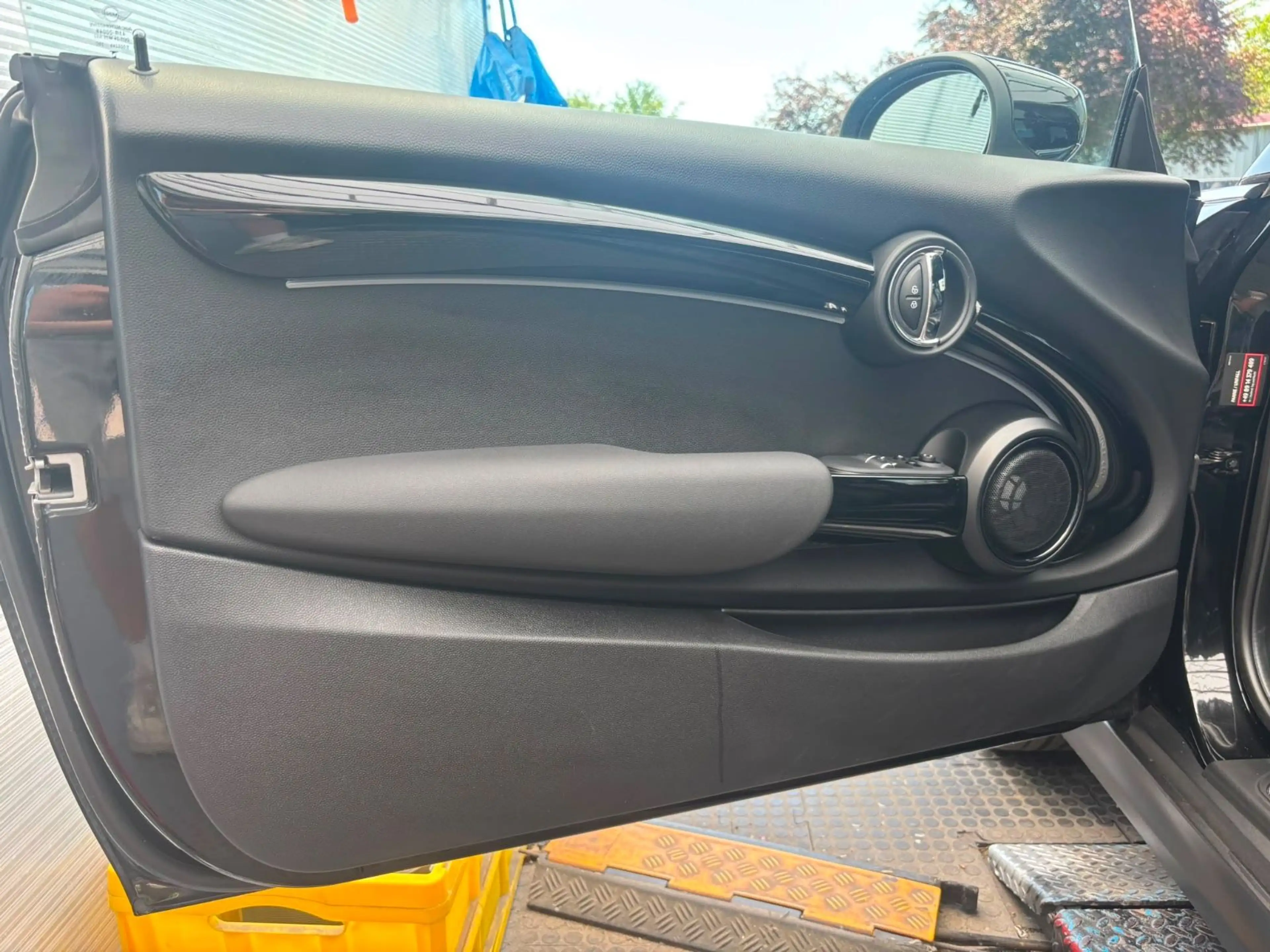 MINI Cooper SE Pano HUD Navi LED KAM H/K 17'' ufrei — photo 10
