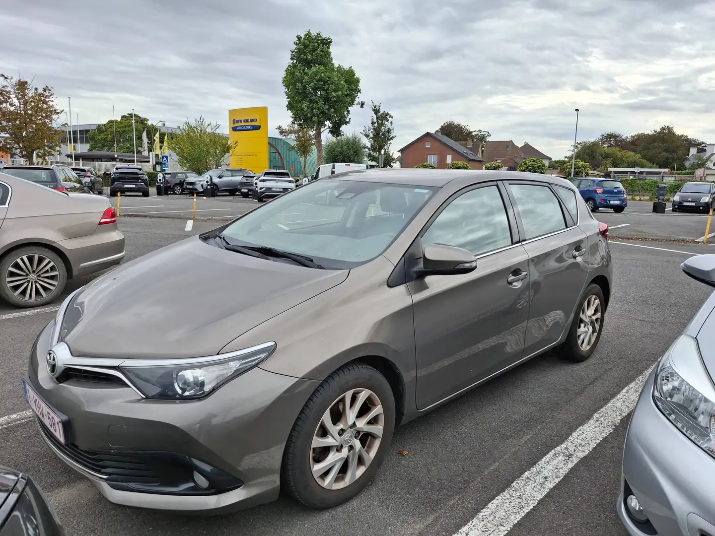 Toyota Auris Auris 1.33 Dual-VVT-iComfort Brons - 1