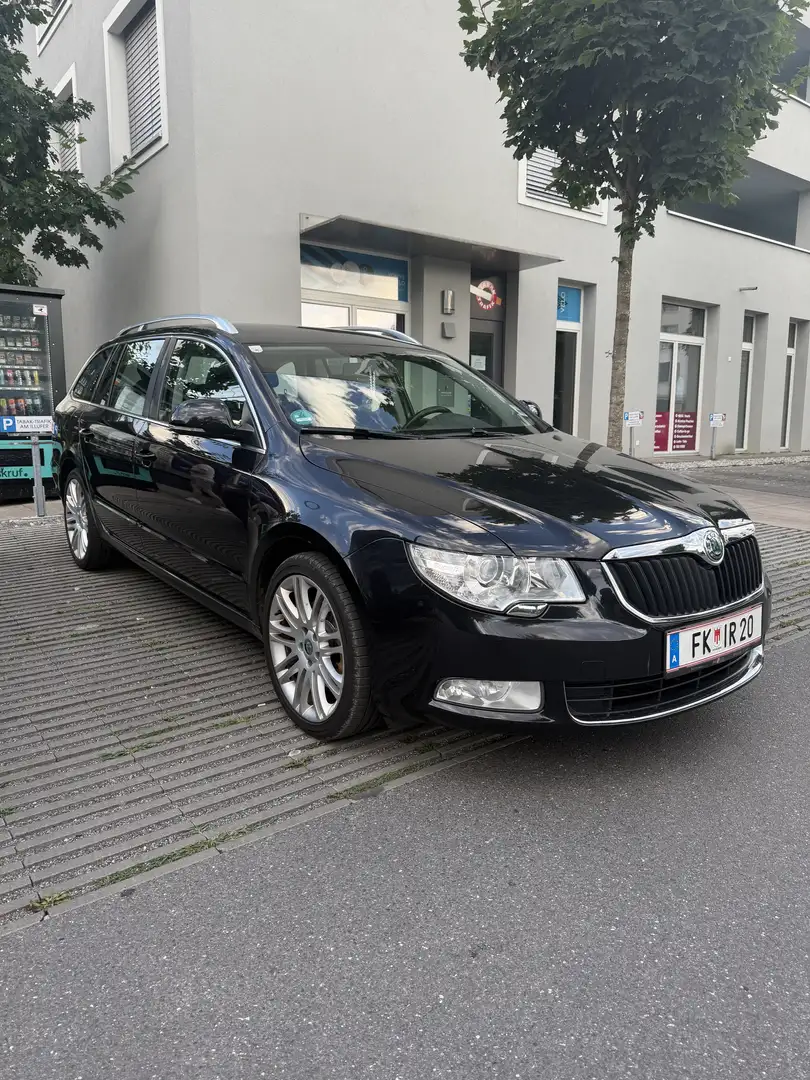 Skoda Superb Combi 4x4 Ambition 2,0 TDI CR DPF Schwarz - 2