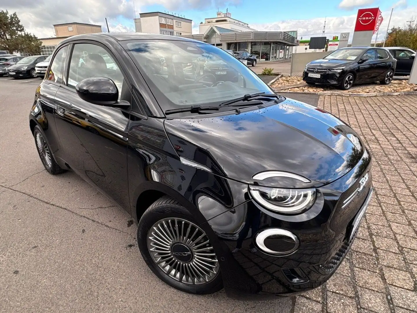 Fiat 500e 500 e Icon(118PS) NAVI, RFK, PDC, LED Noir - 1
