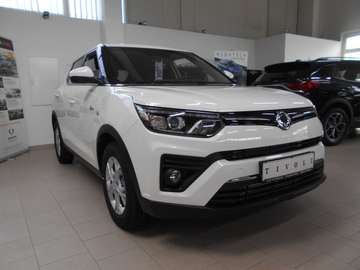 TIVOLI 4x4ALLRAD KLIMA TEMPOMAT PDC + KAMERA AHK