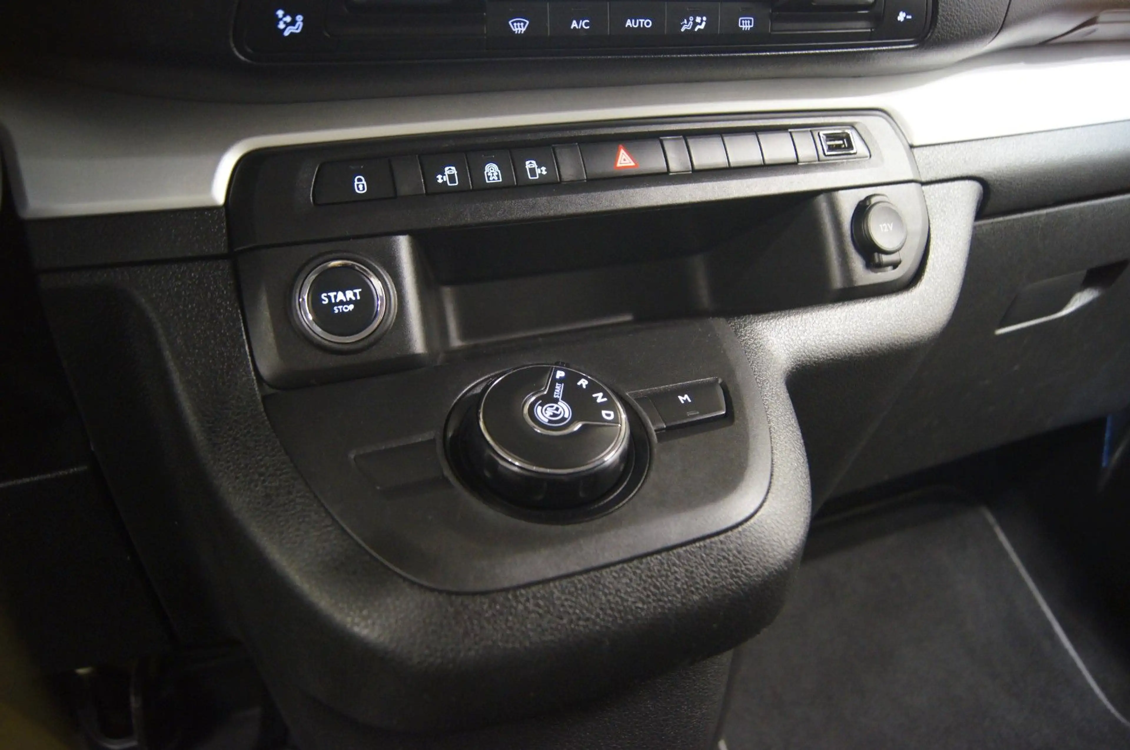 Citroen Spacetourer Business Lounge|PANO|HUD|AHK|KAMERA — photo 13