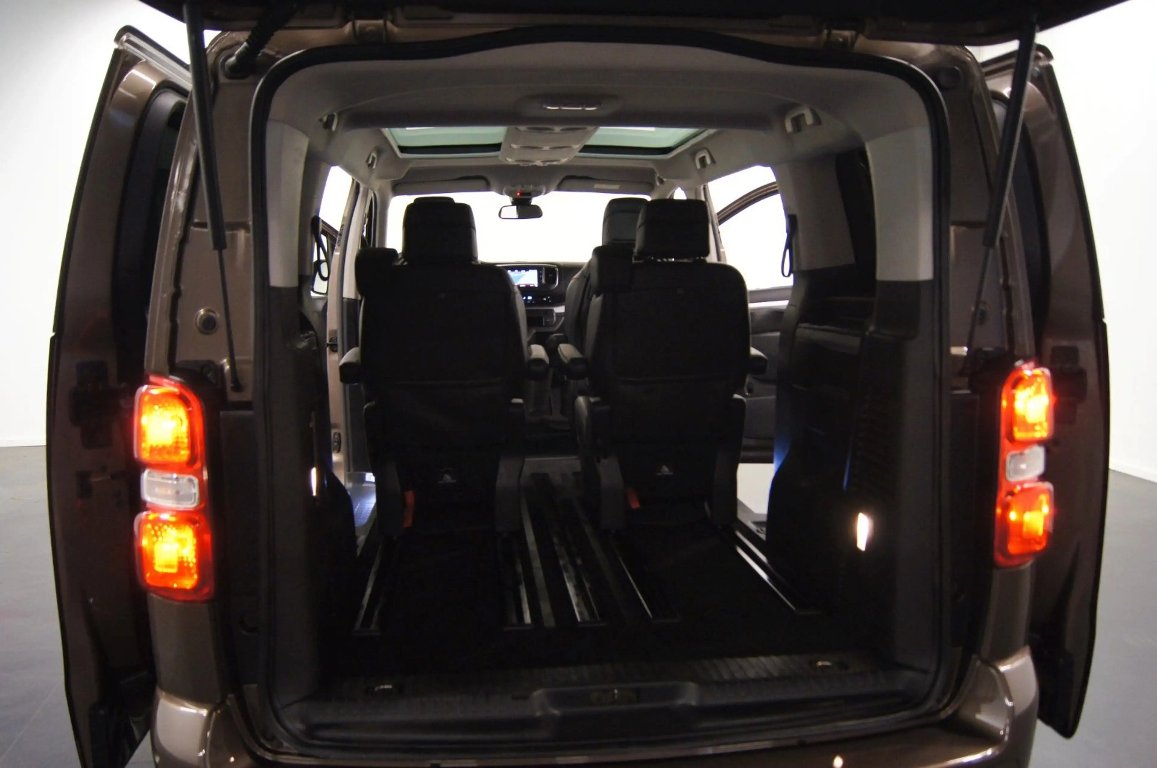 Citroen Spacetourer Business Lounge|PANO|HUD|AHK|KAMERA — photo 15