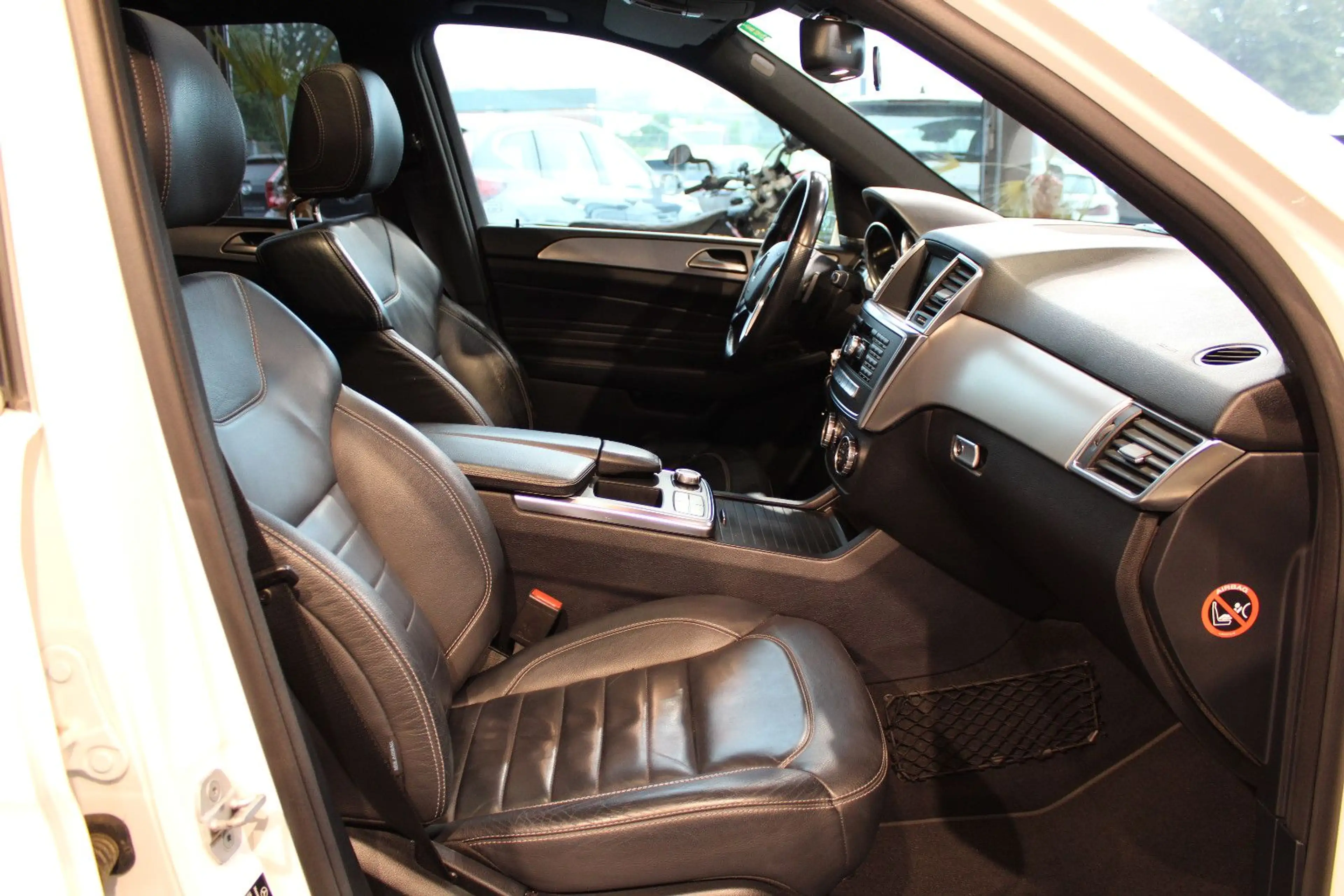 Mercedes-Benz ML 350 CDI BlueTec 4Matic AHK Navi PDC — photo 15