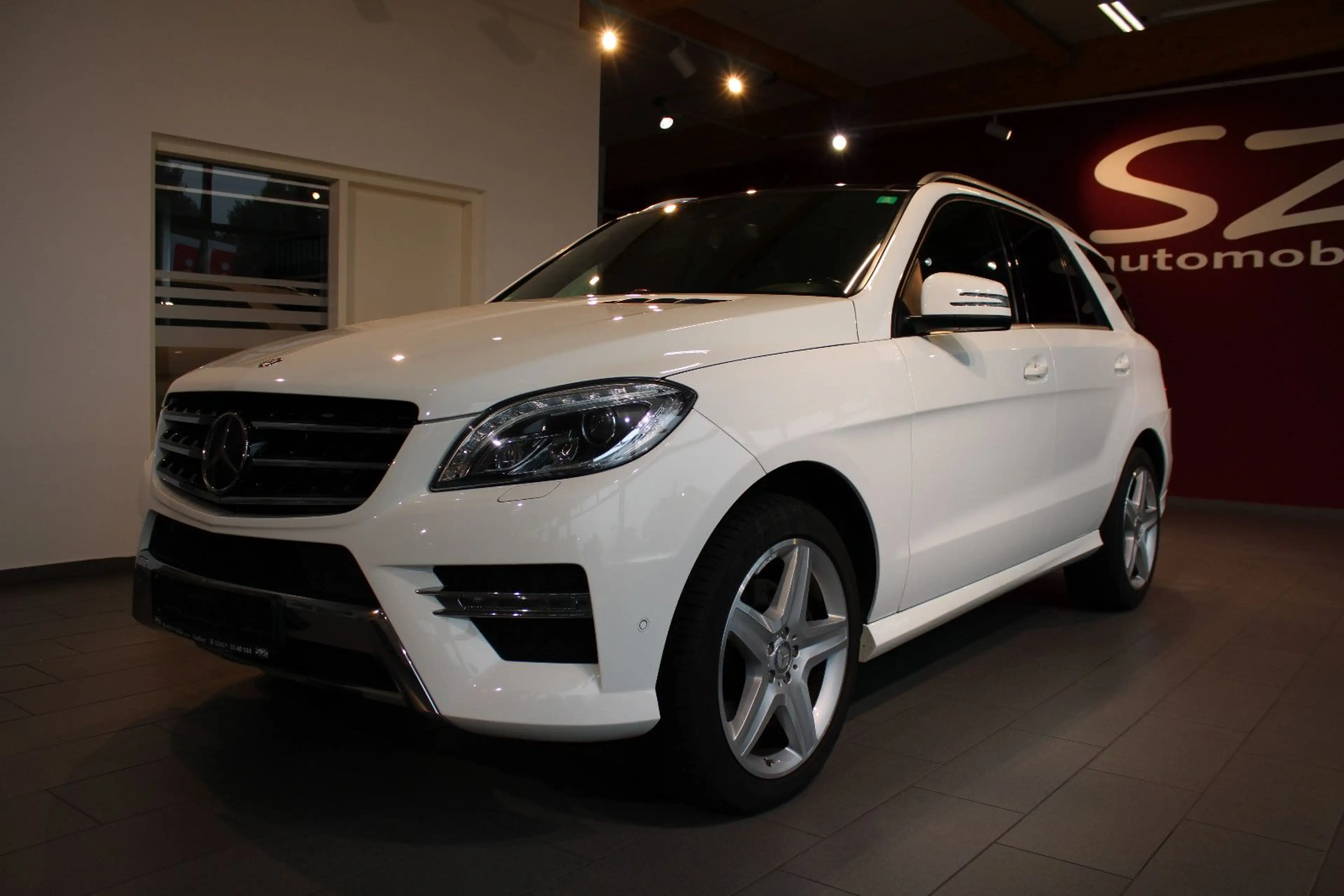 Mercedes-Benz ML 350 CDI BlueTec 4Matic AHK Navi PDC — photo 3