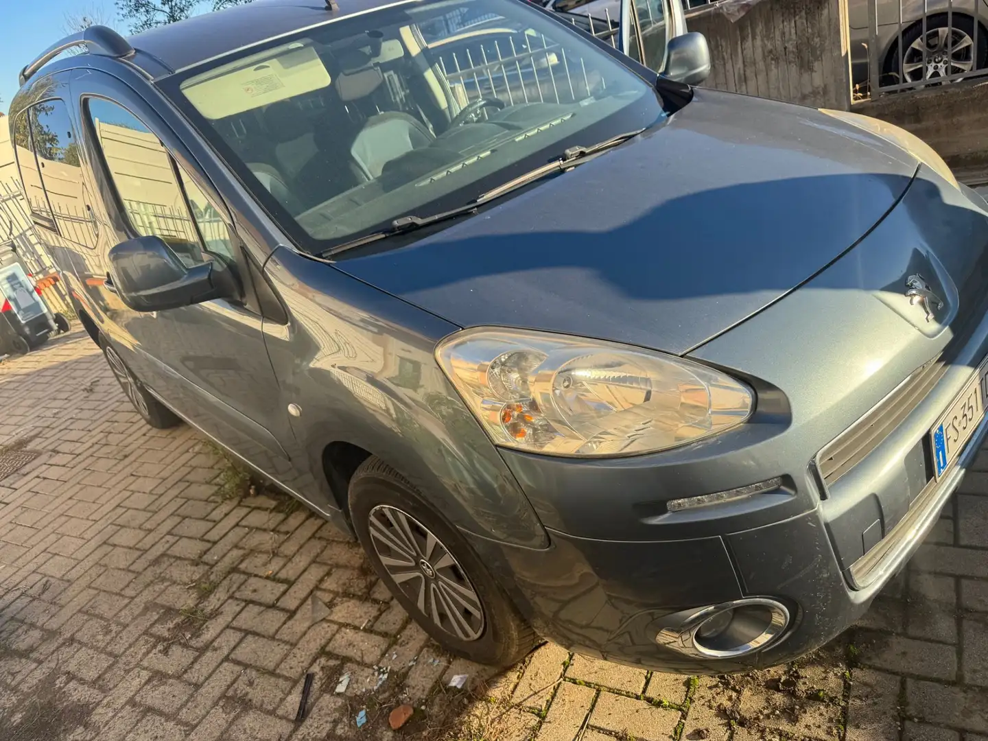 Peugeot Partner Tepee e-HDi FAP 92 Stop&Start Active - 1