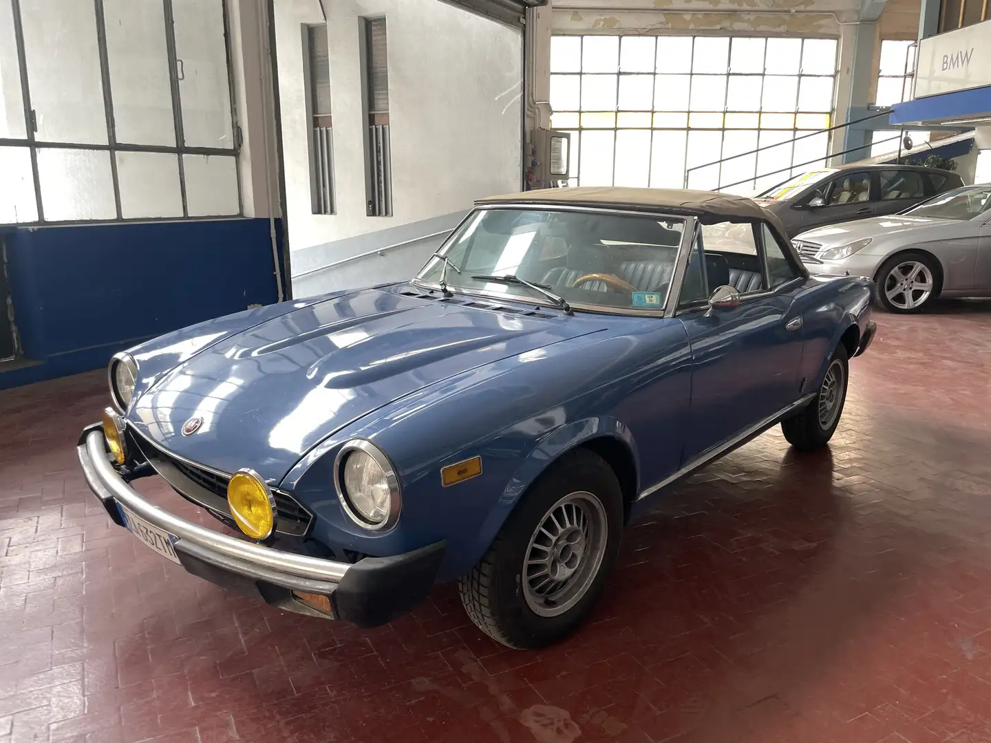 Fiat 124 Spider AMERICA CAMBIO AUTOMATICO Blauw - 1