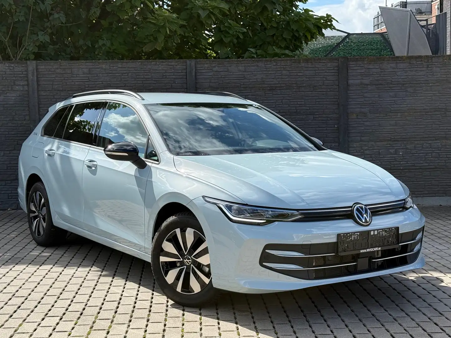 Volkswagen Golf Variant 1.5 eTSI  DSG Goal "Camera/ACC/BLIS" Azul - 1