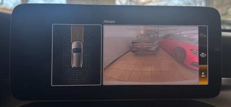 Mercedes-Benz C 220 d T AMG-Line Pano Digital Ambiente Kamera CarPlay — photo 15