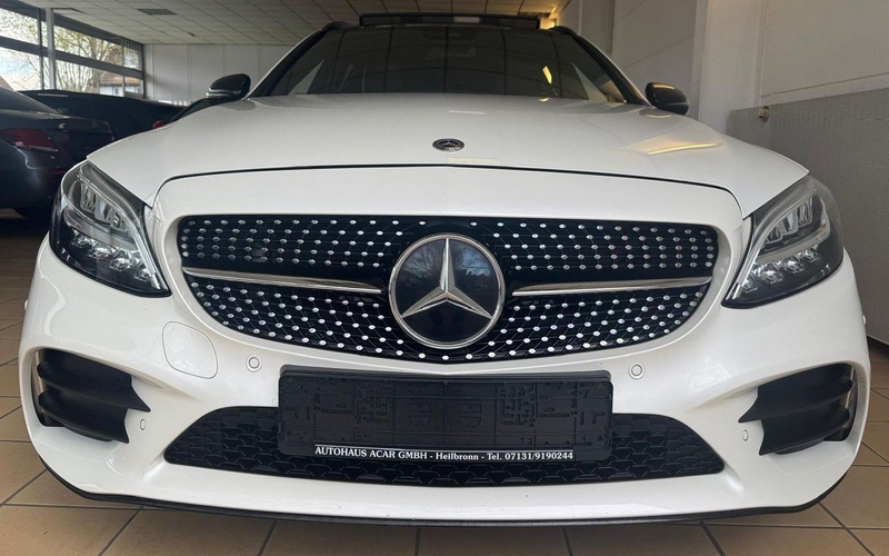 Mercedes-Benz C 220 d T AMG-Line Pano Digital Ambiente Kamera CarPlay — photo 4