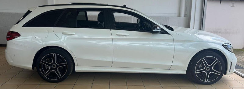 Mercedes-Benz C 220 d T AMG-Line Pano Digital Ambiente Kamera CarPlay — photo 2