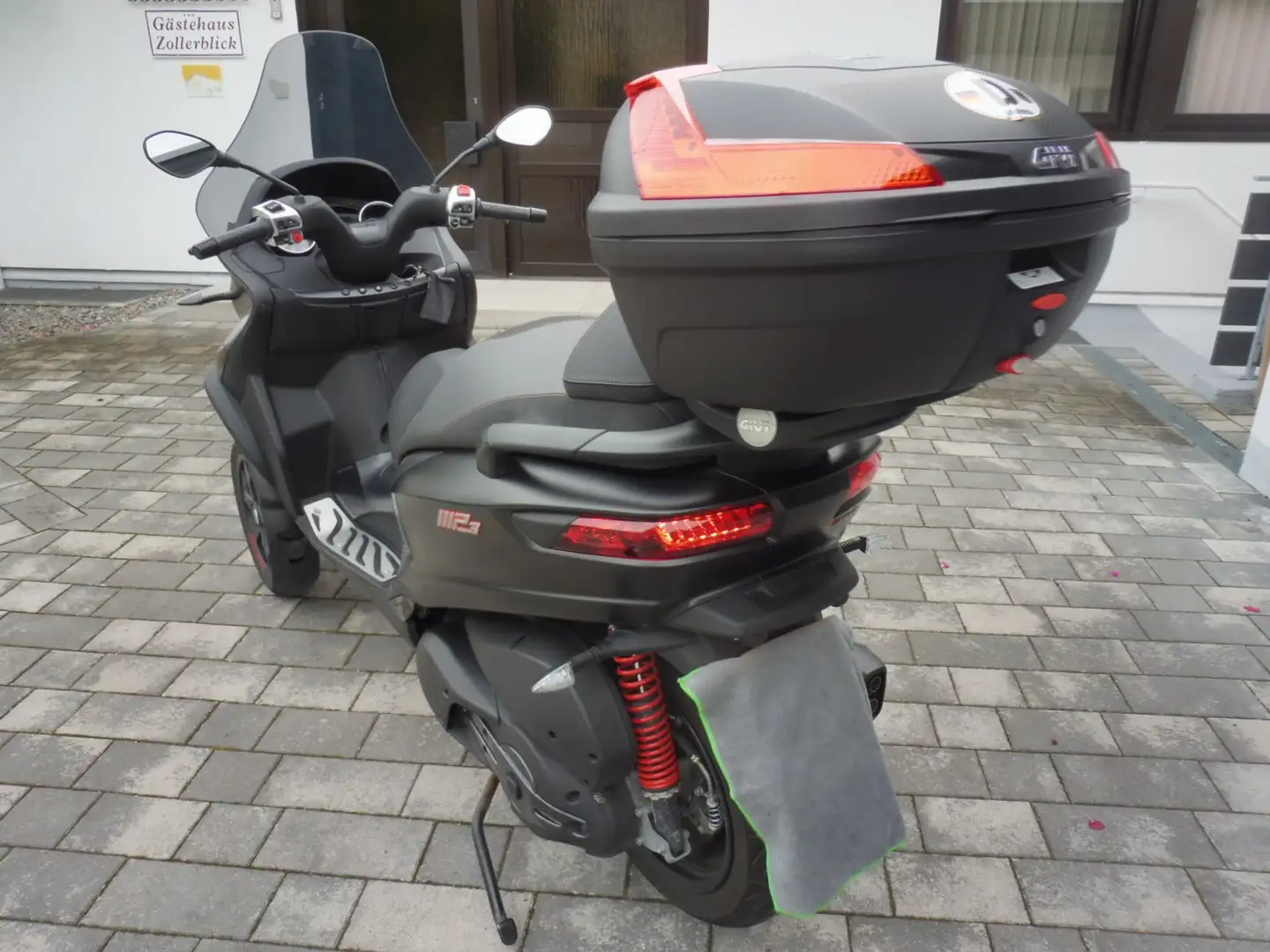 Piaggio MP3 500 hpe Sport Noir - 2