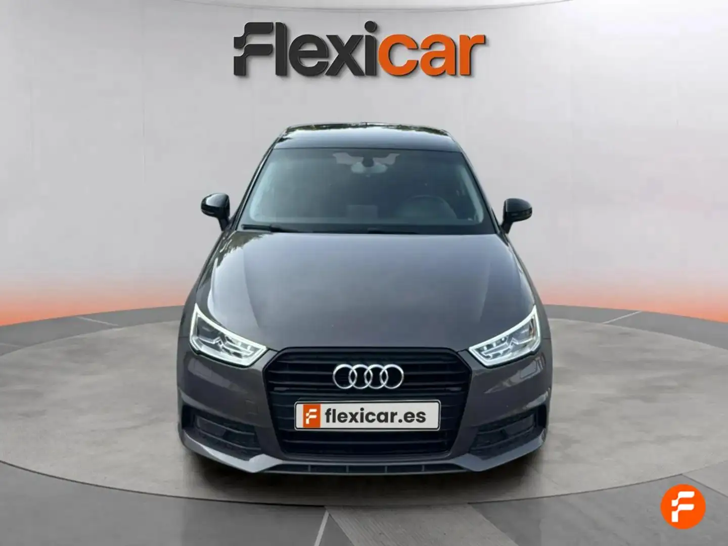 Audi A1 1.0 TFSI Attracted Gris - 2