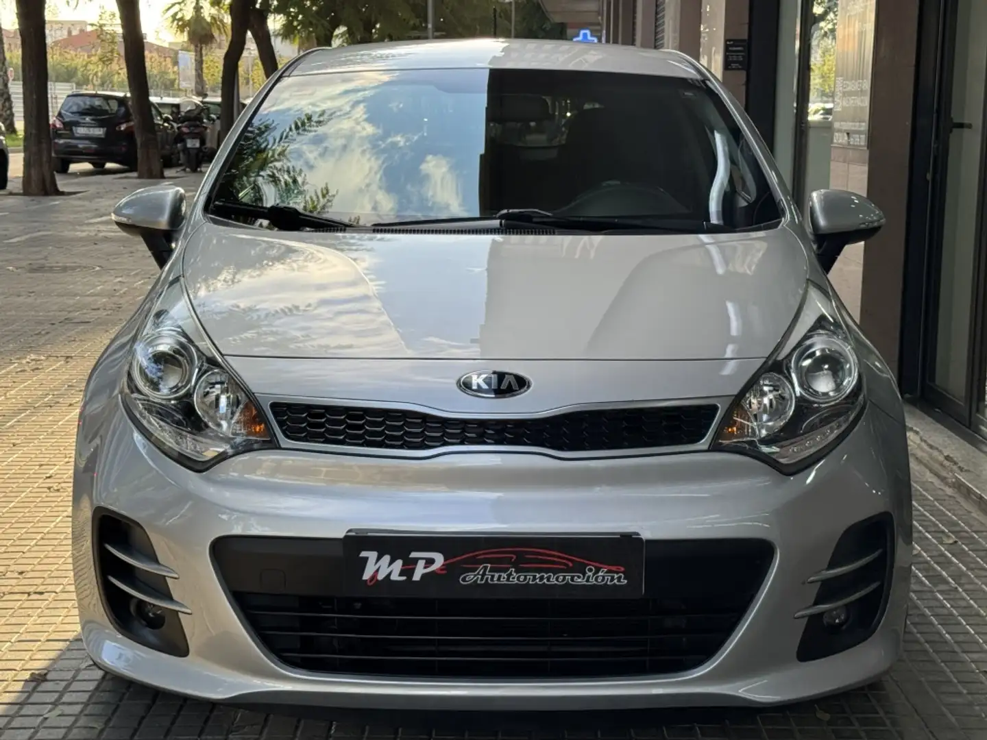 Kia Rio 1.2 CVVT Eco-Dynamics x-Tech16 Plateado - 2