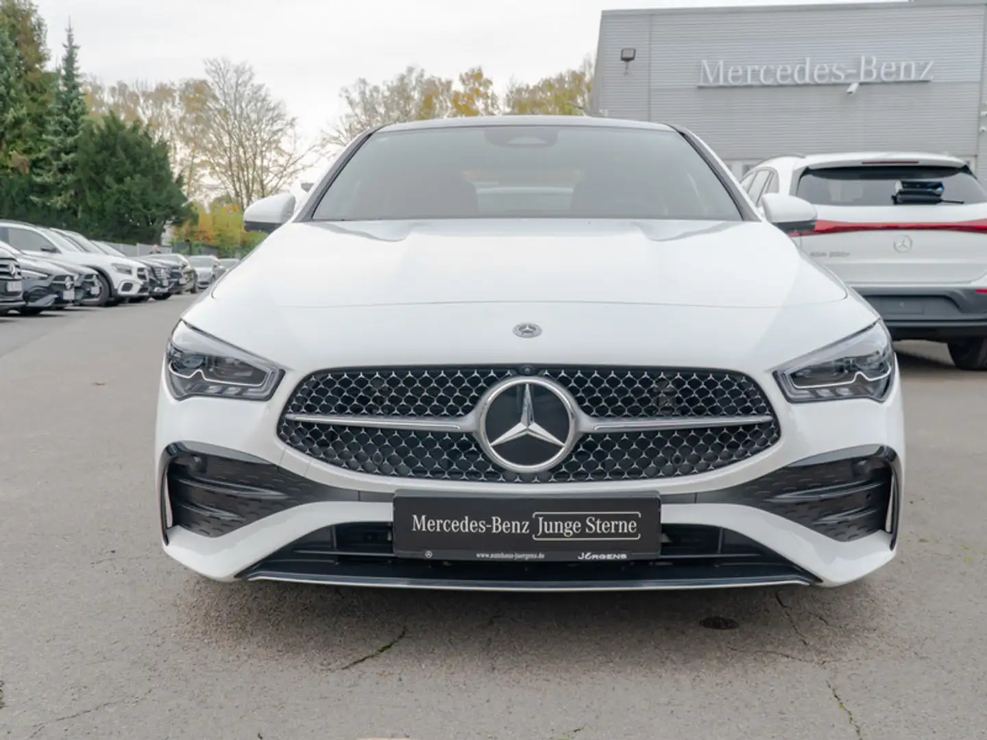 Mercedes-Benz CLA 200 Coupé AMG-Sport/MLB/Pano/Stdhz/Distr/18" Bianco - 2