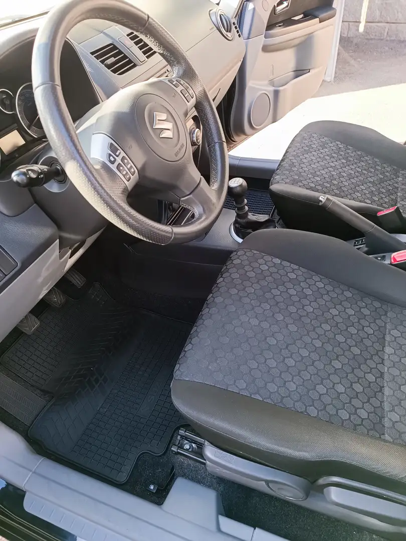 Suzuki SX4 SX4+Classic+2.0+DDiS+4x2+Style Fekete - 2