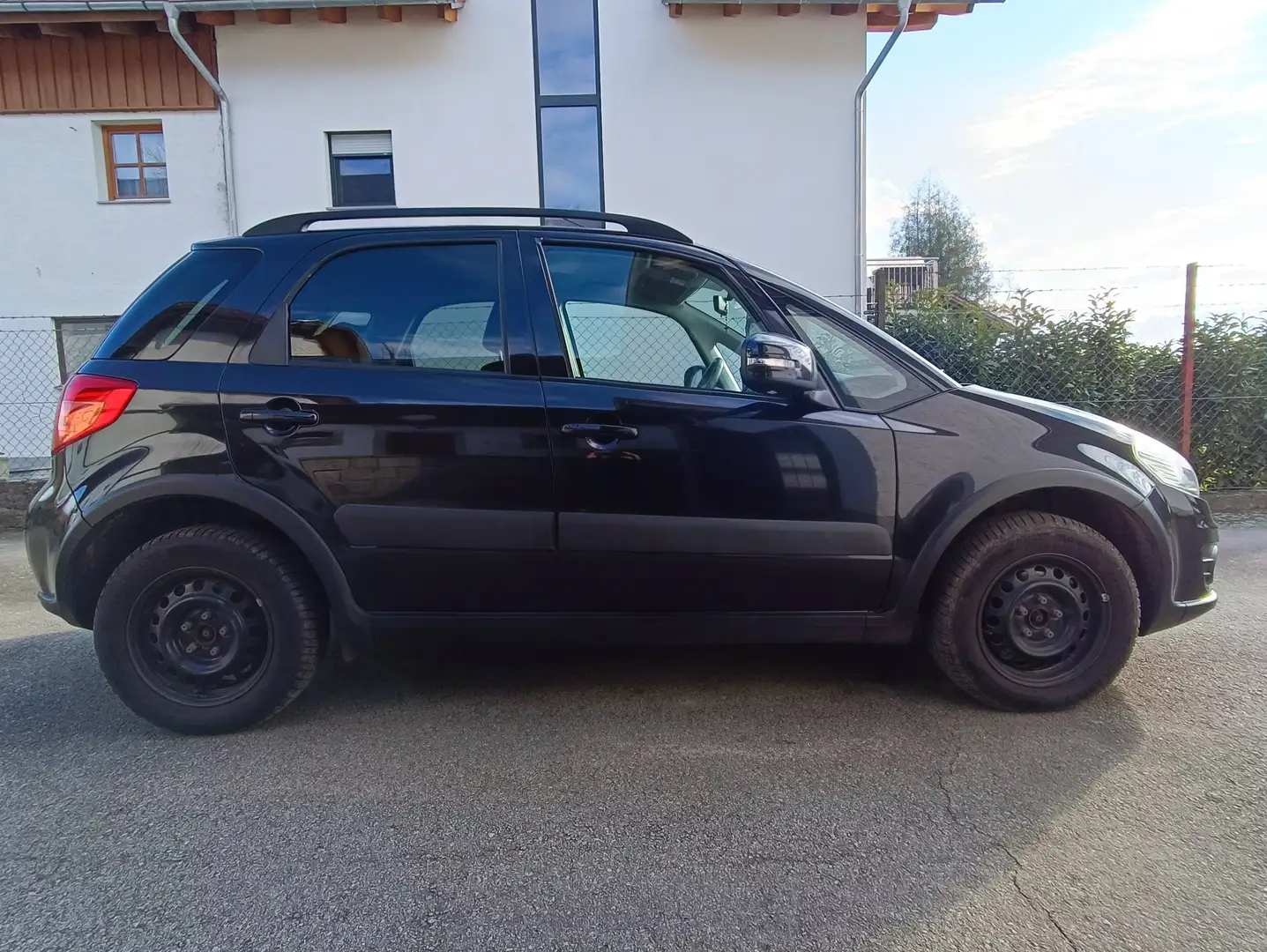 Suzuki SX4 SX4+Classic+2.0+DDiS+4x2+Style Negru - 1