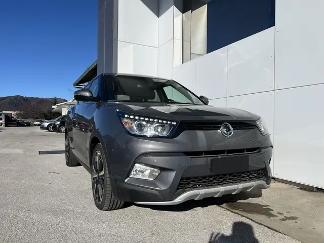 SsangYong Tivoli 1.6 XDi Be Visual Hot AEBS