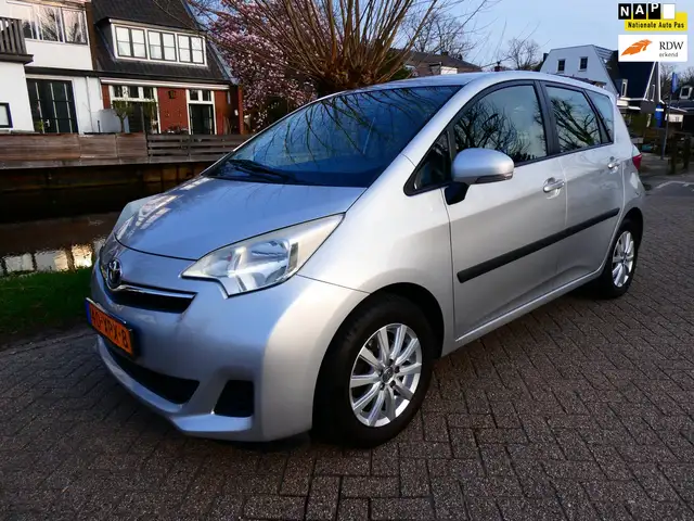 Toyota Verso-S 1.3 VVT-i Comfort Plus 100pk Airco Trekhaak Hoge i