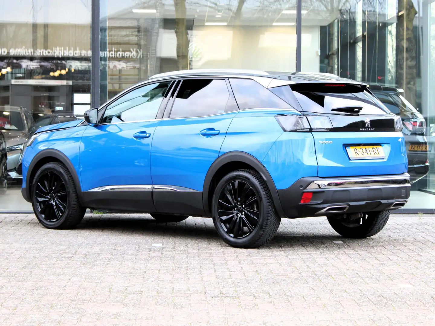 Peugeot 3008 1.2 PureTech GT Automaat | Navi / Camera / Climate Bleu - 2