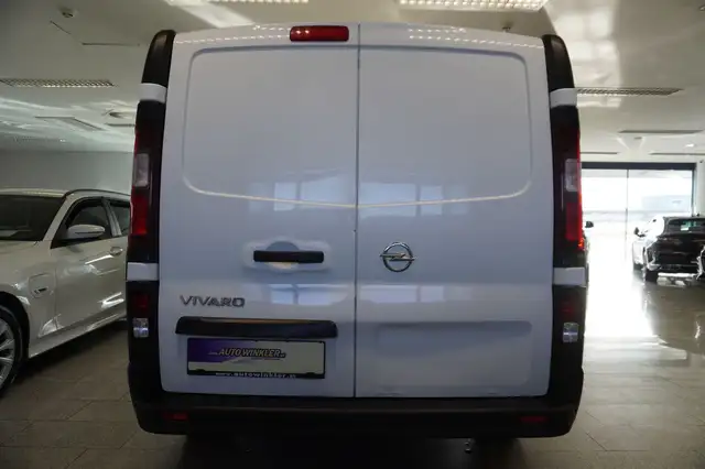 Opel Vivaro view 6